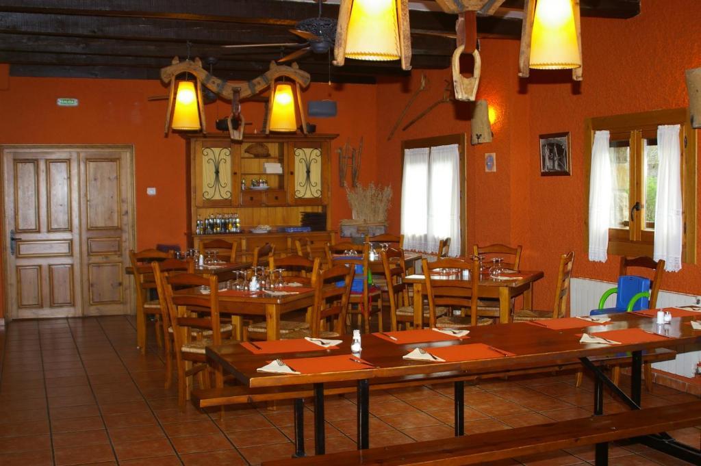 Hosteleria Santa Cruz Santa Cruz de la Serós Eksteriør bilde
